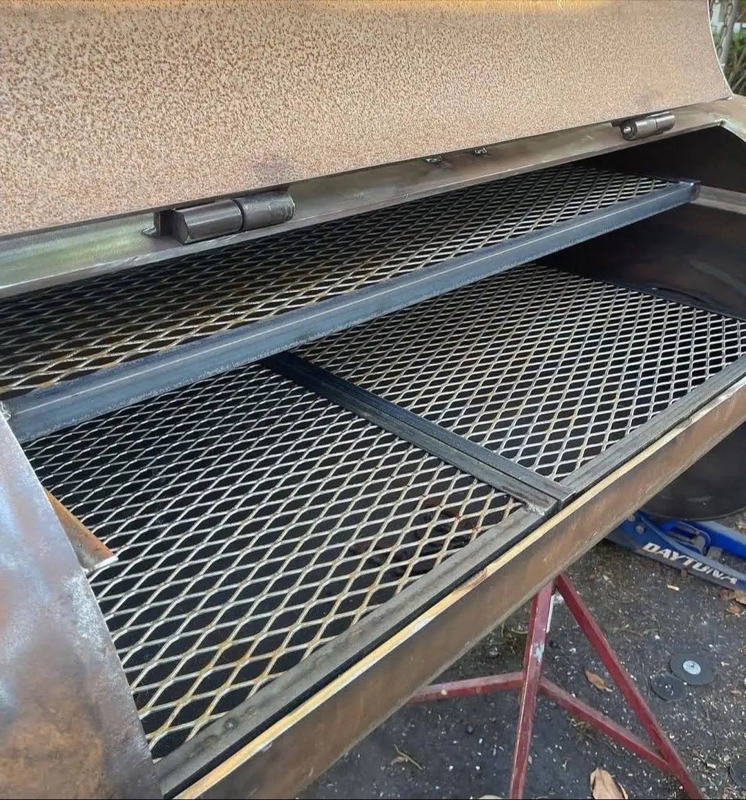 24" x 60" Offset Smoker with Insulated Firebox - Image 2