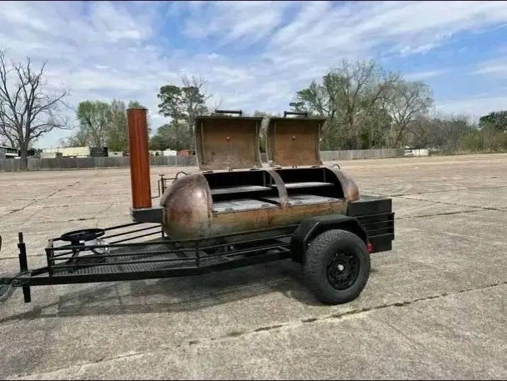 250 Gallon Trailer Smoker With Santa Maria Grill - Image 6