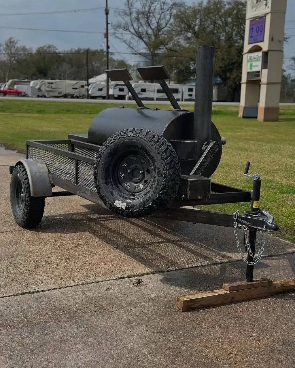 Large Offset Smoker Trailer for Professional Outdoor Cooking - Image 2