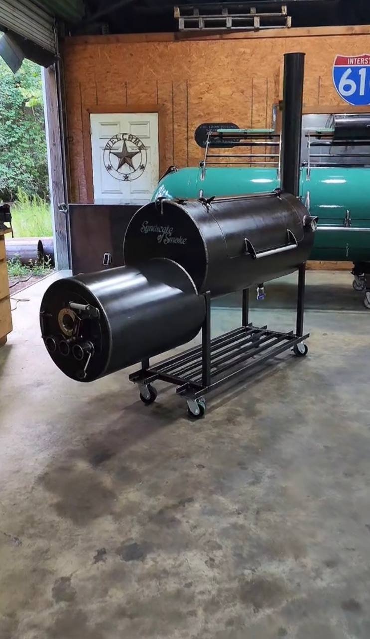 Offset Smoker on Casters with Heavy Duty Steel Construction - Image 7