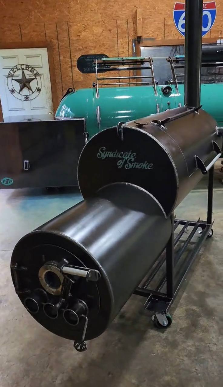 Offset Smoker on Casters with Heavy Duty Steel Construction - Image 8